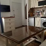瓦尔纳精品客房旅馆 2* 瓦爾納