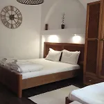 招待所 瓦尔纳精品客房旅馆 瓦爾納