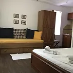 瓦尔纳精品客房旅馆 招待所 2*