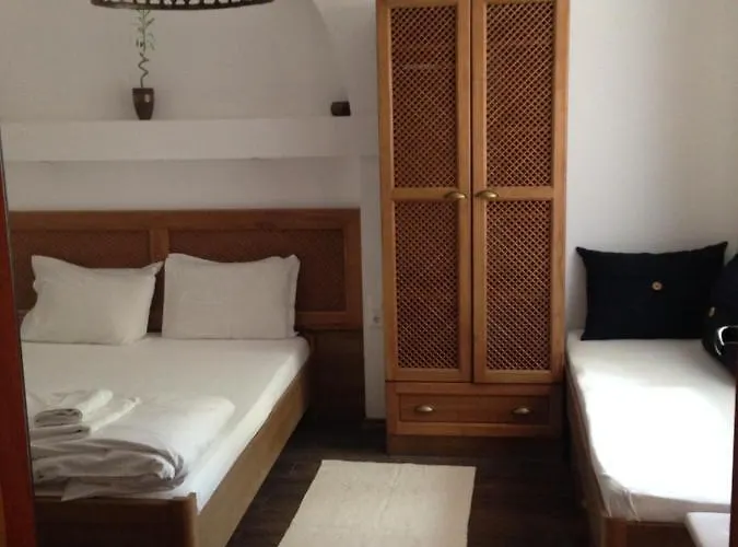 瓦尔纳精品客房旅馆